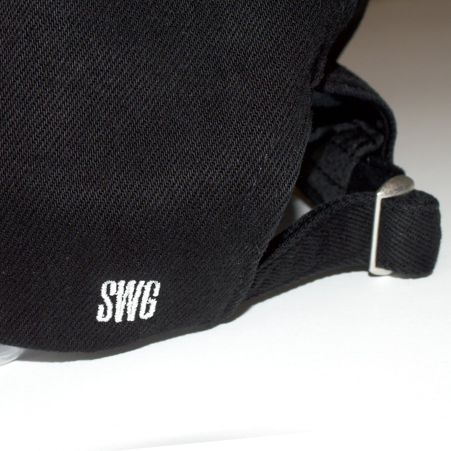 SIGNATURE LOGO BASIC CAP <BLK×WHT>