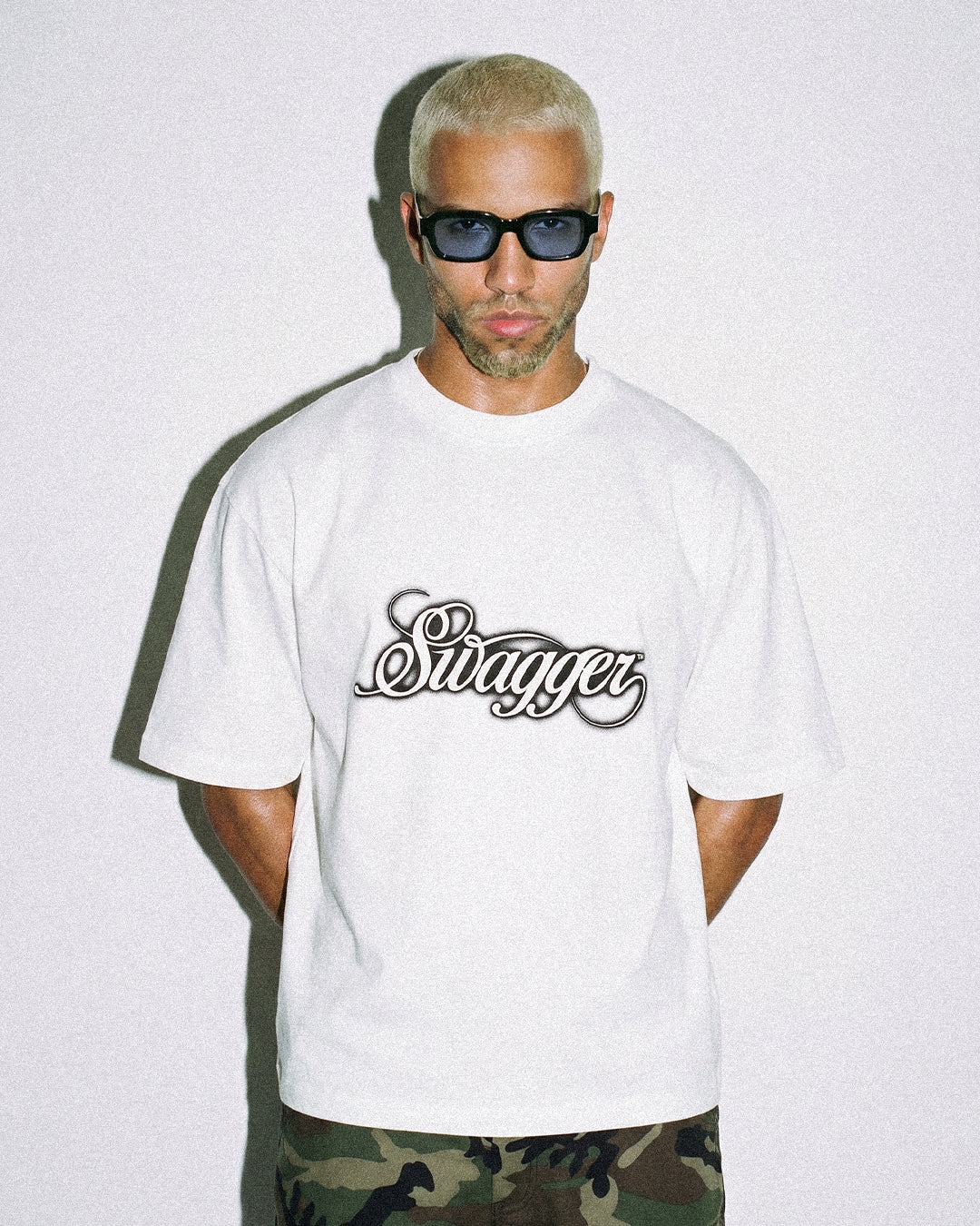Graff Script Wide Tee <White>