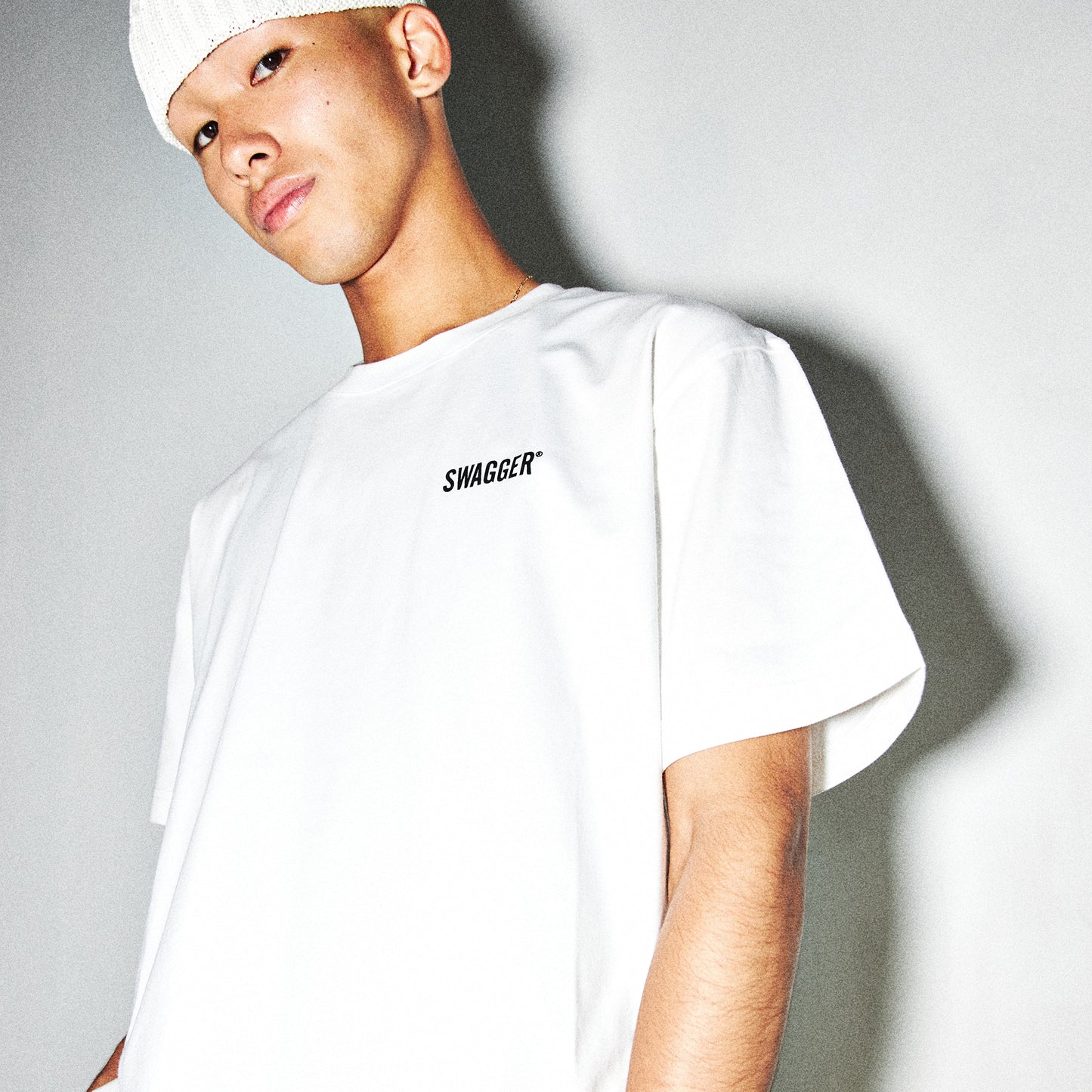 CHEST LOGO T-Shirt WHT