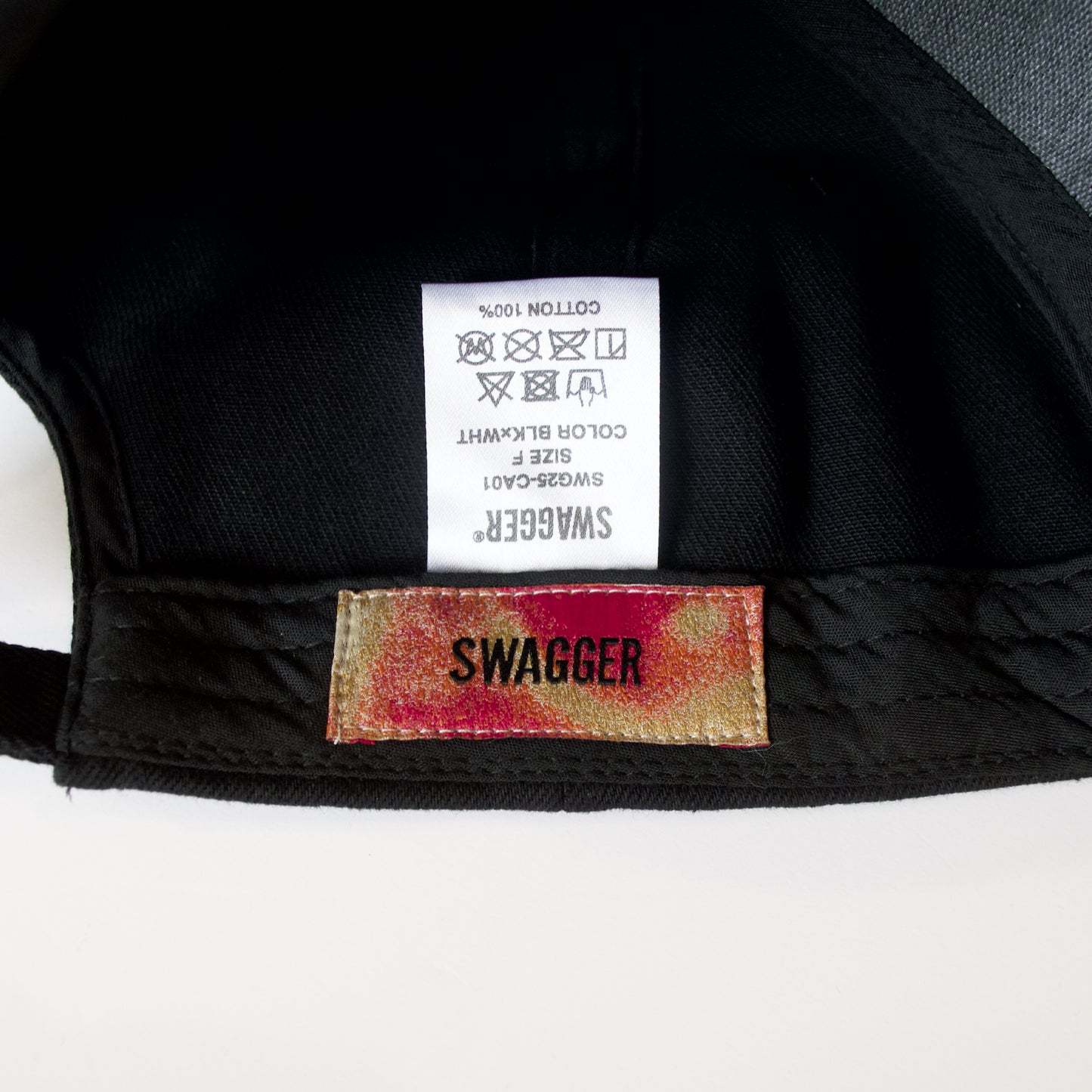 SIGNATURE LOGO BASIC CAP <BLK×WHT>